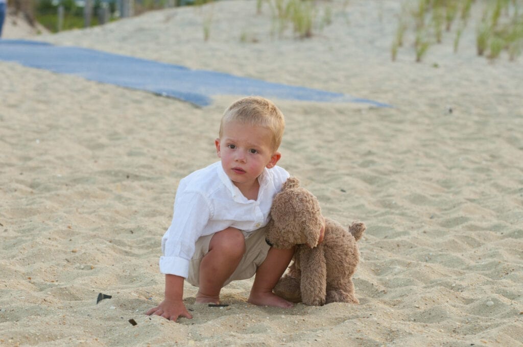 child photography on the beach